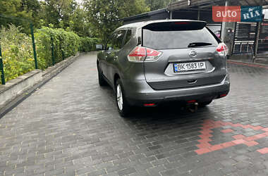 Внедорожник / Кроссовер Nissan X-Trail 2015 в 