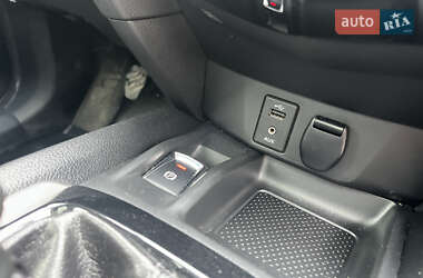 Внедорожник / Кроссовер Nissan X-Trail 2015 в 