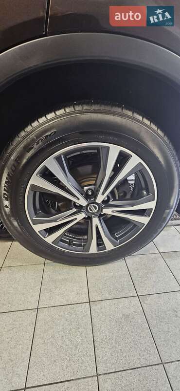 Внедорожник / Кроссовер Nissan X-Trail 2021 в Косове