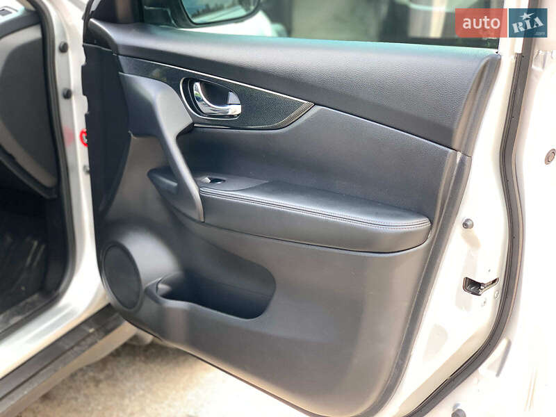 Внедорожник / Кроссовер Nissan X-Trail 2016 в Виннице