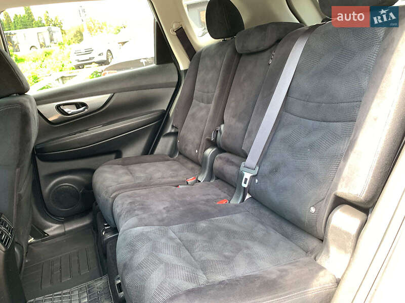 Внедорожник / Кроссовер Nissan X-Trail 2016 в Виннице