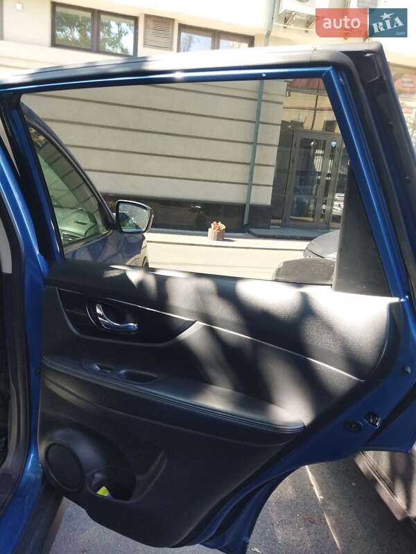 Внедорожник / Кроссовер Nissan X-Trail 2018 в Киеве