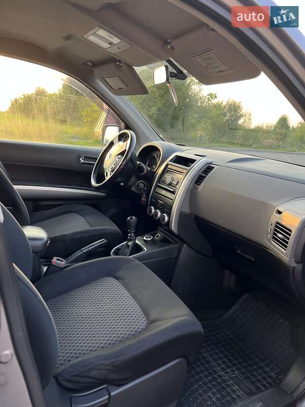 Внедорожник / Кроссовер Nissan X-Trail 2008 в Пустомытах