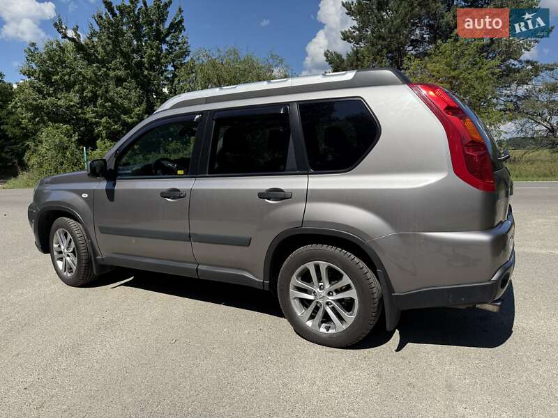 Внедорожник / Кроссовер Nissan X-Trail 2007 в 
