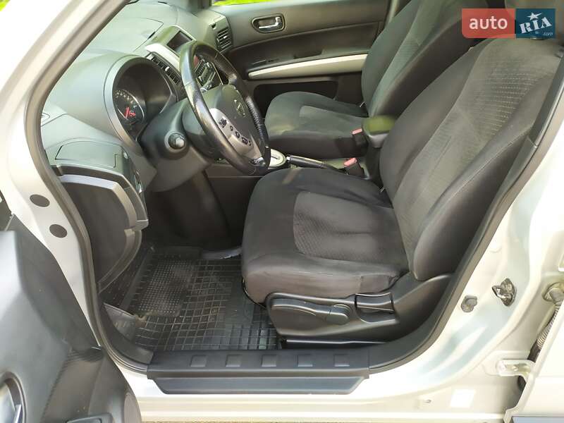 Позашляховик / Кросовер Nissan X-Trail 2013 в Охтирці