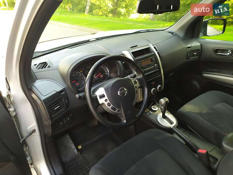 Позашляховик / Кросовер Nissan X-Trail 2013 в Охтирці
