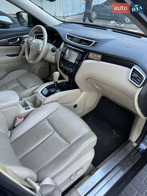 Позашляховик / Кросовер Nissan X-Trail 2015 в Харкові