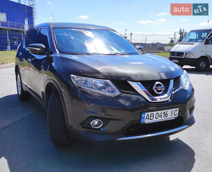 Внедорожник / Кроссовер Nissan X-Trail 2016 в Виннице