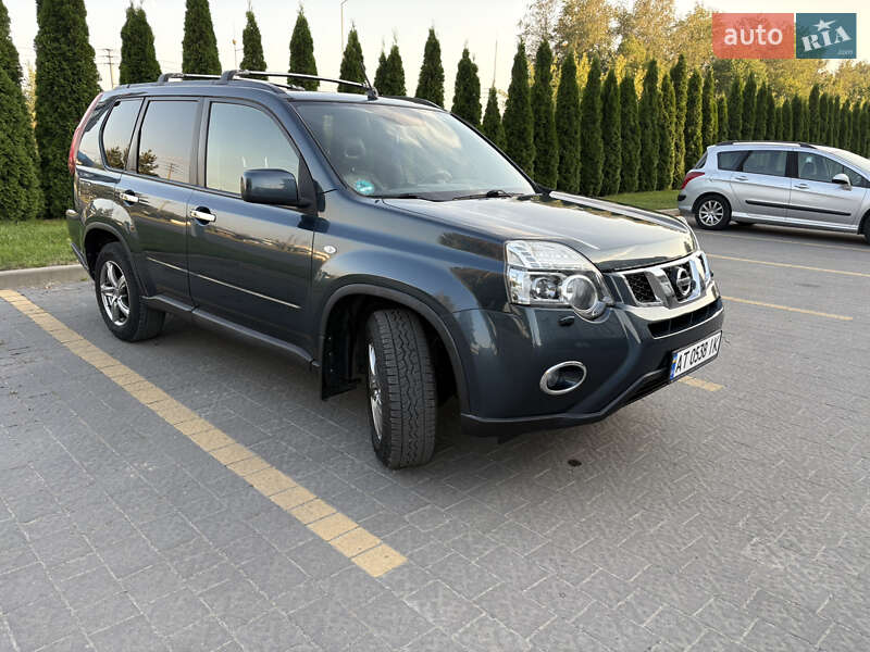 Внедорожник / Кроссовер Nissan X-Trail 2010 в Ивано-Франковске