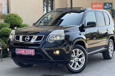 Позашляховик / Кросовер Nissan X-Trail 2012 в 