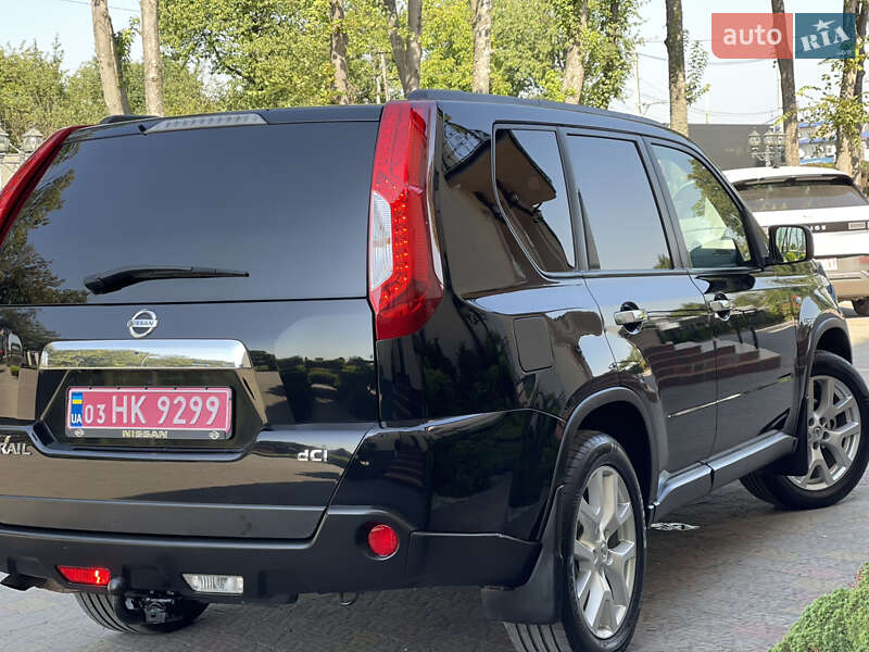 Внедорожник / Кроссовер Nissan X-Trail 2012 в Стрые