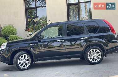 Позашляховик / Кросовер Nissan X-Trail 2012 в 