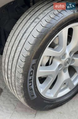 Позашляховик / Кросовер Nissan X-Trail 2012 в 