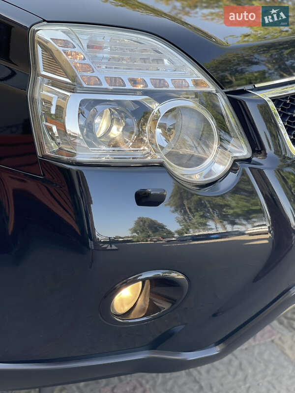 Внедорожник / Кроссовер Nissan X-Trail 2012 в Стрые