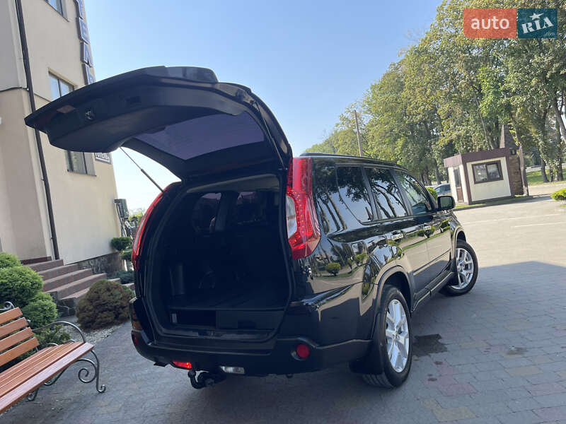 Внедорожник / Кроссовер Nissan X-Trail 2012 в Стрые