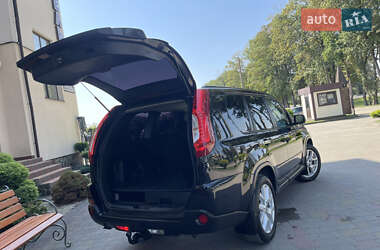 Позашляховик / Кросовер Nissan X-Trail 2012 в 