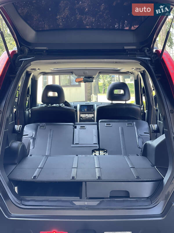 Внедорожник / Кроссовер Nissan X-Trail 2012 в Стрые