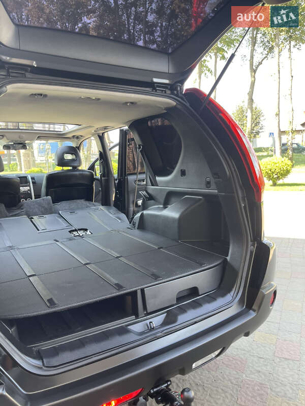 Внедорожник / Кроссовер Nissan X-Trail 2012 в Стрые