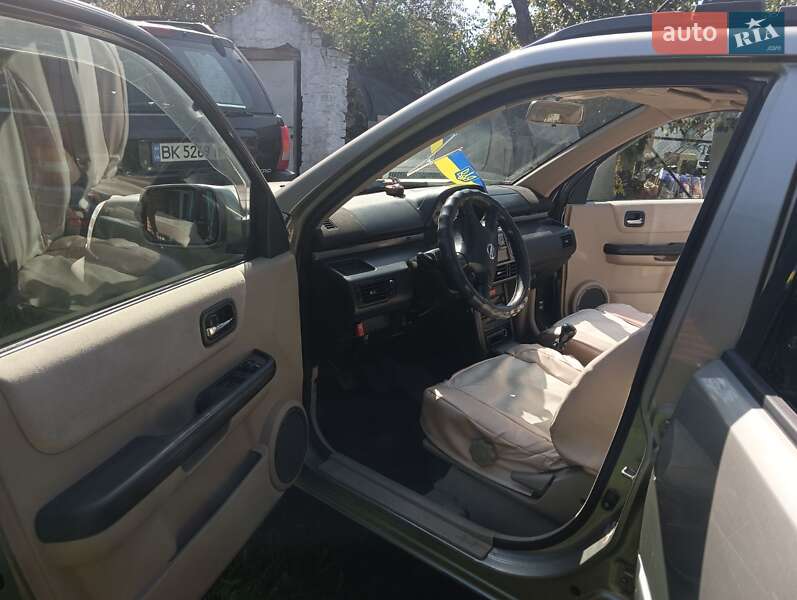 Внедорожник / Кроссовер Nissan X-Trail 2002 в Звягеле
