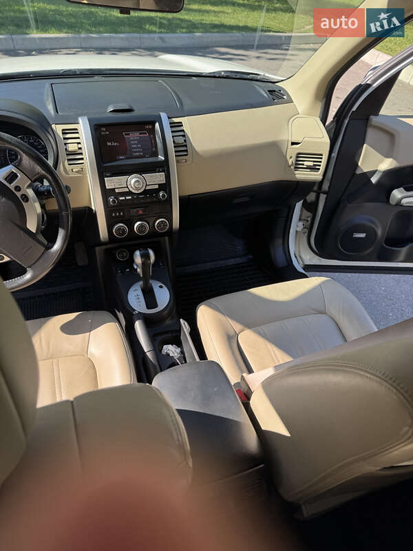 Позашляховик / Кросовер Nissan X-Trail 2011 в Борисполі