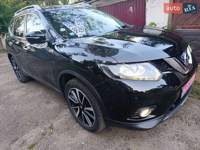 Позашляховик / Кросовер Nissan X-Trail 2017 в Івано-Франківську