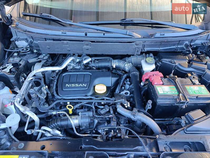 Позашляховик / Кросовер Nissan X-Trail 2017 в Івано-Франківську