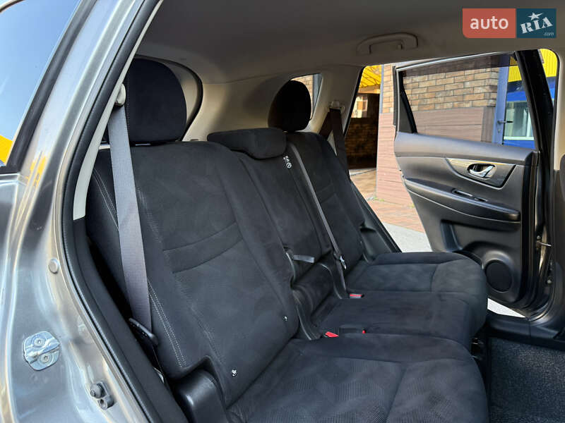 Внедорожник / Кроссовер Nissan X-Trail 2016 в Киеве
