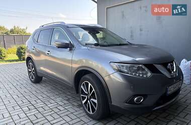 Внедорожник / Кроссовер Nissan X-Trail 2016 в Луцке