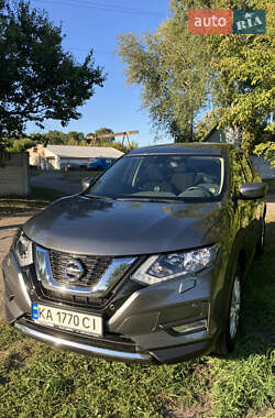Внедорожник / Кроссовер Nissan X-Trail 2020 в Лохвице