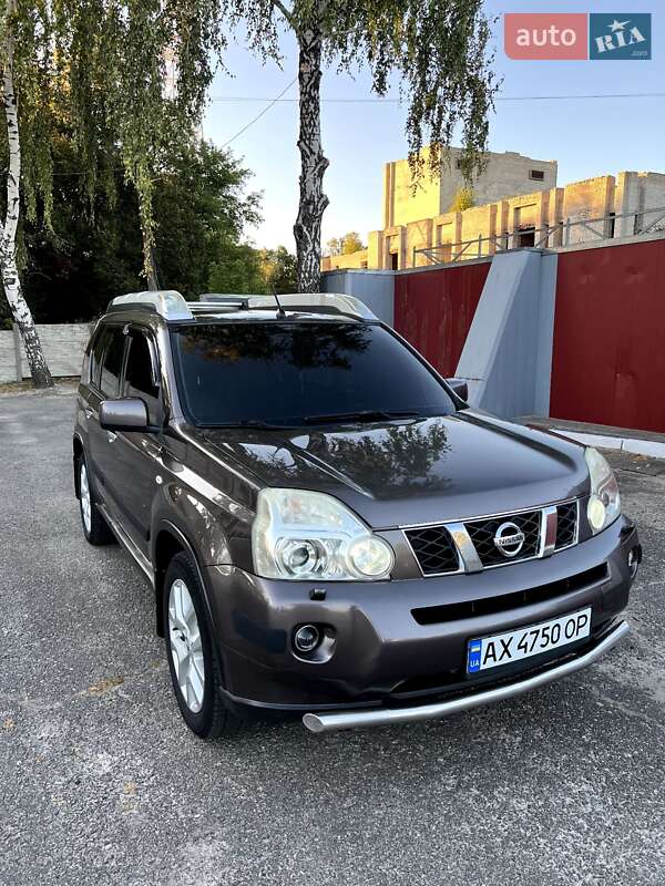 Внедорожник / Кроссовер Nissan X-Trail 2008 в 
