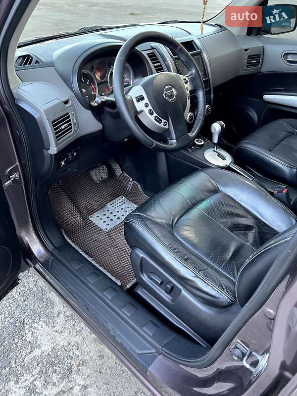 Внедорожник / Кроссовер Nissan X-Trail 2008 в Валках