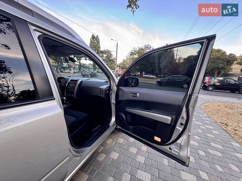 Позашляховик / Кросовер Nissan X-Trail 2007 в Одесі