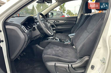 Внедорожник / Кроссовер Nissan X-Trail 2015 в 