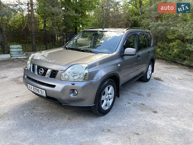 Внедорожник / Кроссовер Nissan X-Trail 2008 в 