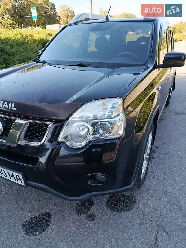 Внедорожник / Кроссовер Nissan X-Trail 2013 в Умани