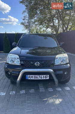 Позашляховик / Кросовер Nissan X-Trail 2004 в Звягелі