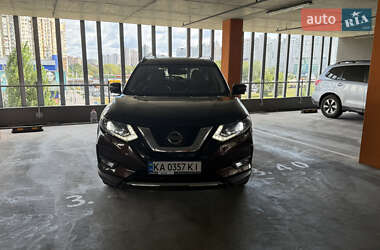 Внедорожник / Кроссовер Nissan X-Trail 2018 в 