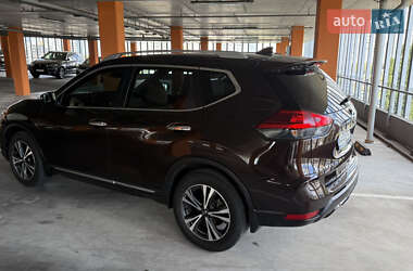 Внедорожник / Кроссовер Nissan X-Trail 2018 в 