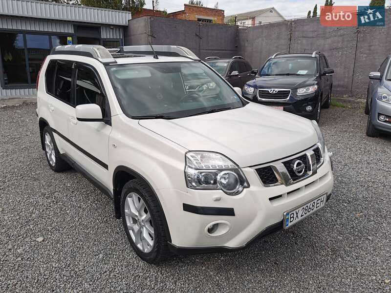 Внедорожник / Кроссовер Nissan X-Trail 2012 в Хмельницком