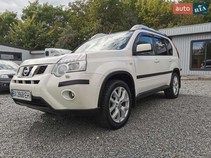 Внедорожник / Кроссовер Nissan X-Trail 2012 в Хмельницком