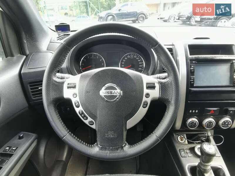Внедорожник / Кроссовер Nissan X-Trail 2012 в Хмельницком