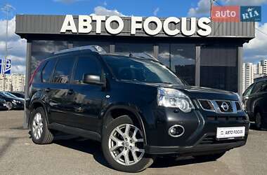 Позашляховик / Кросовер Nissan X-Trail 2014 в  Позашляховик / Кросовер Nissan X-Trail 2014 в