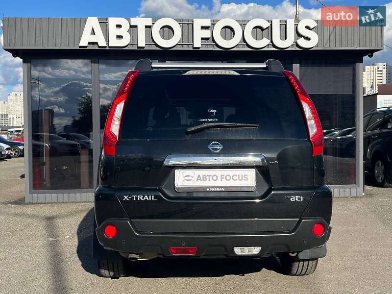 Позашляховик / Кросовер Nissan X-Trail 2014 в Києві