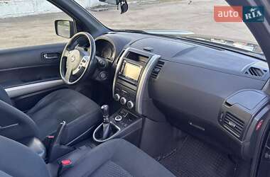 Позашляховик / Кросовер Nissan X-Trail 2012 в 