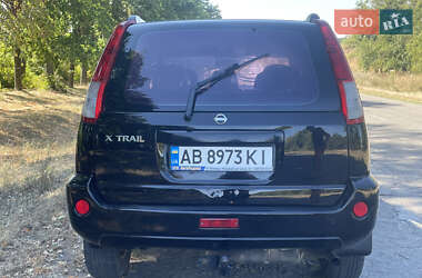 Внедорожник / Кроссовер Nissan X-Trail 2003 в 