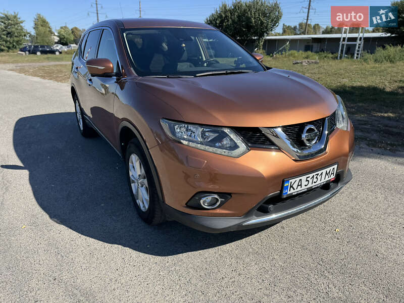 Позашляховик / Кросовер Nissan X-Trail 2014 в Києві