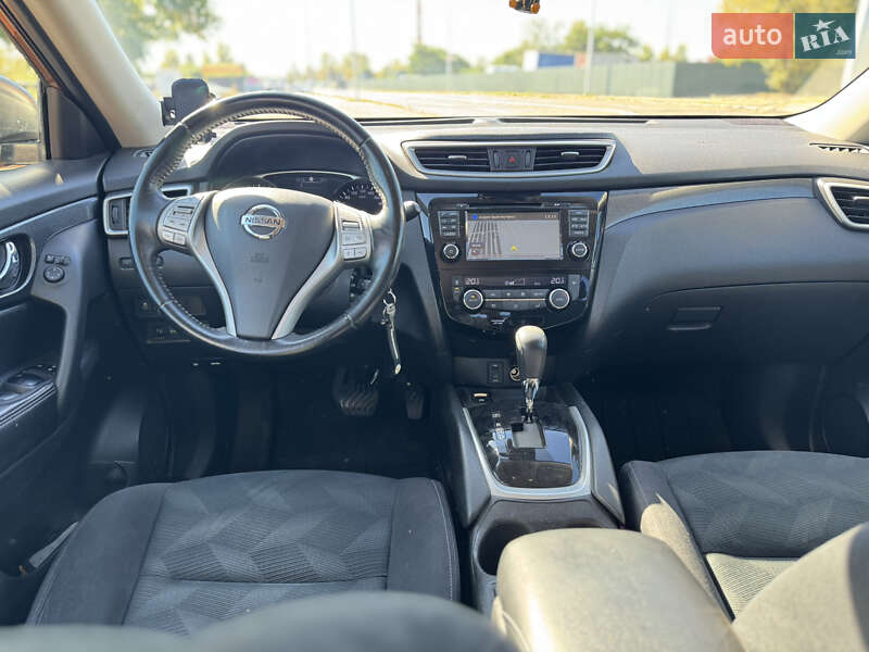 Позашляховик / Кросовер Nissan X-Trail 2014 в Києві