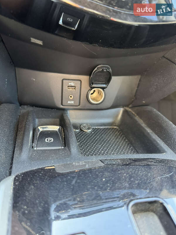 Позашляховик / Кросовер Nissan X-Trail 2014 в Києві