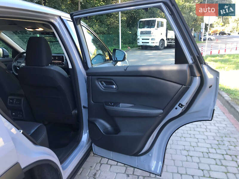 Позашляховик / Кросовер Nissan X-Trail 2024 в Києві