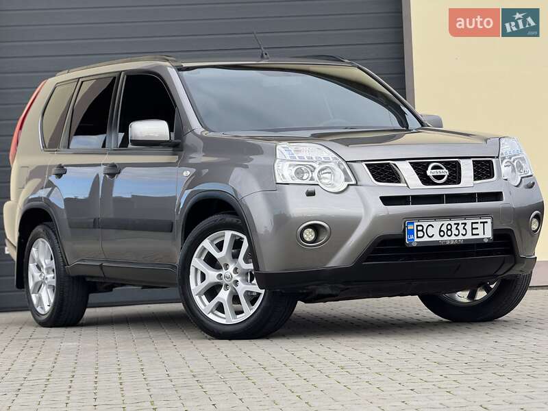 Позашляховик / Кросовер Nissan X-Trail 2010 в Стрию